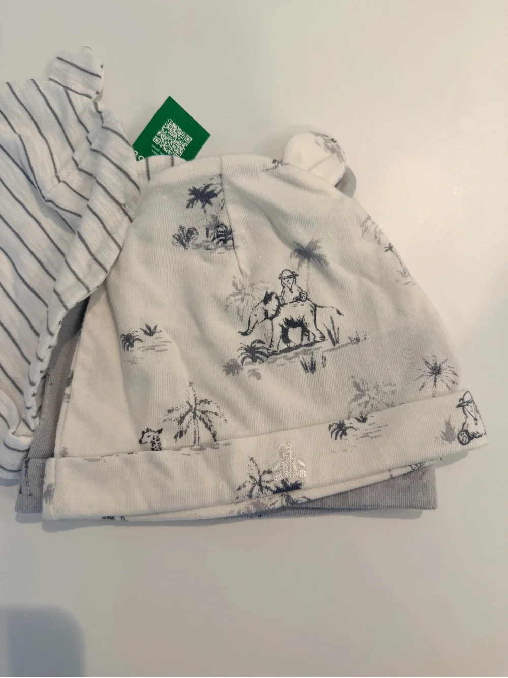 ✨ NWT GAP Baby Beanie Set - 12-18 months ✨